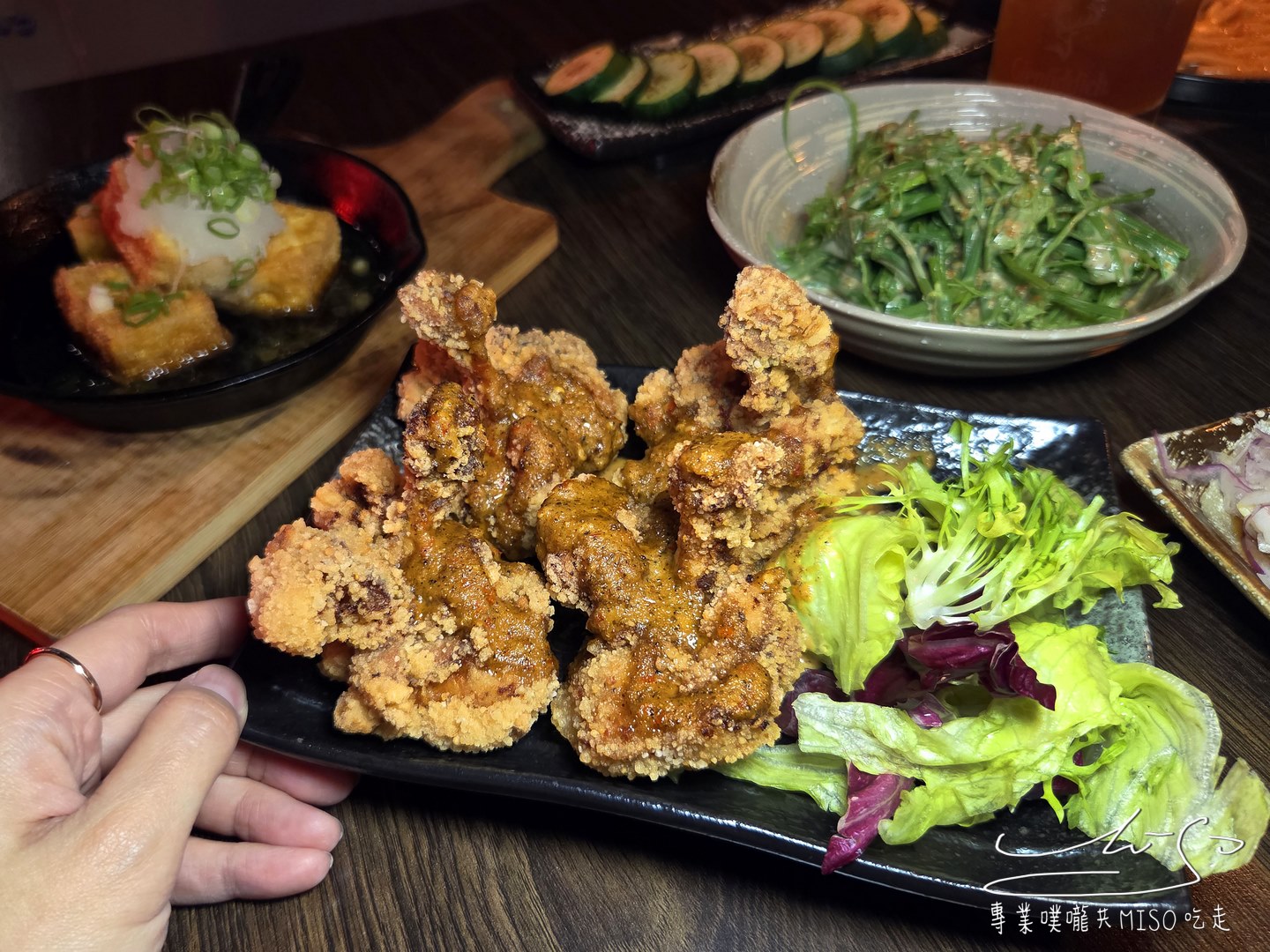 川楓酒食館｜晴光市場巷弄內美食，超人氣串燒居酒屋餐酒館！串燒一夜干調酒一次滿足！