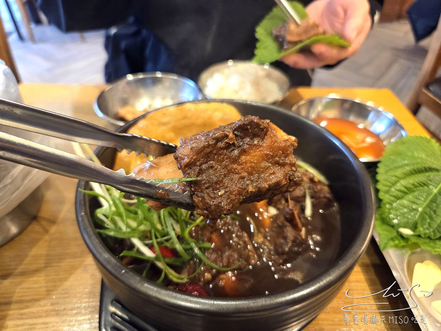 巨松燉排骨거송갈비찜|大邱必吃美食,藥草燉排骨加上秘製醬汁,骨肉分離、軟嫩入味!包菜拌飯都好吃! - 第10張圖 巨松燉排骨거송갈비찜|大邱必吃美食,藥草燉排骨加上秘製醬汁,骨肉分離、軟嫩入味!包菜拌飯都好吃!