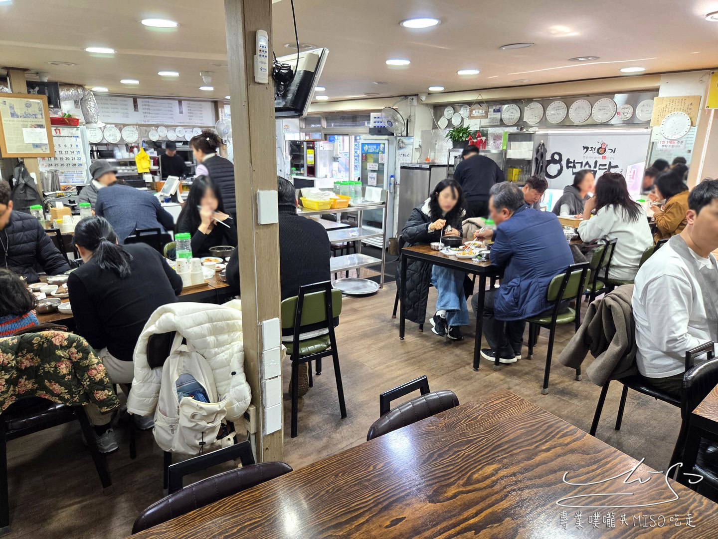 8號食堂|8번식당大邱必吃美食!白切肉厚度十足,Q彈鮮美,完全沒有豬腥味!還可以生菜包肉! - 第4張圖 8號食堂|8번식당大邱必吃美食!白切肉厚度十足,Q彈鮮美,完全沒有豬腥味!還可以生菜包肉!