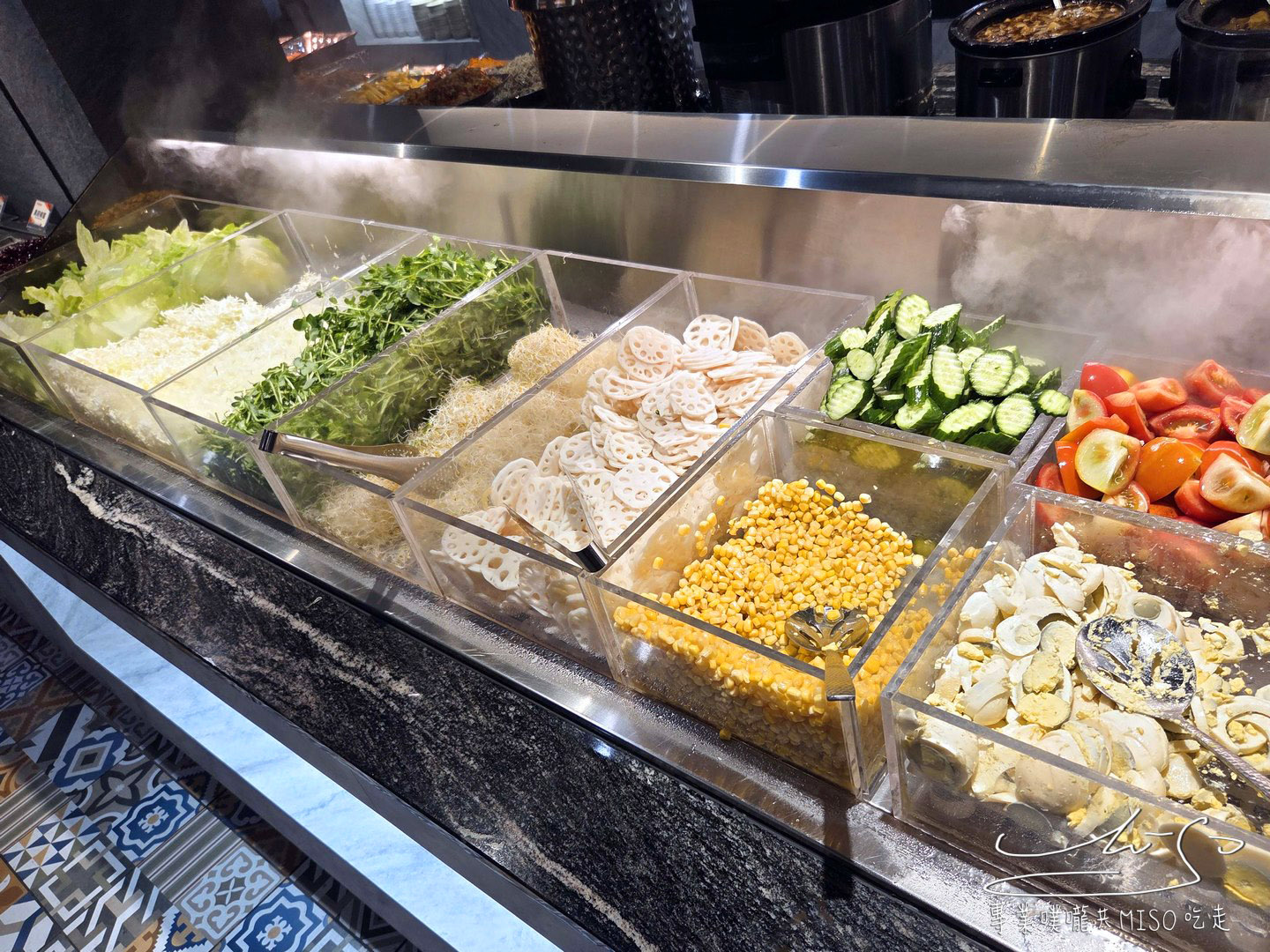 貴族世家板橋板新店|為了自助吧來的!螃蟹、蚵仔煎、豬腳、麻油雞,上百道料理多到像自助餐廳! - 第31張圖 貴族世家板橋板新店|為了自助吧來的!螃蟹、蚵仔煎、豬腳、麻油雞,上百道料理多到像自助餐廳!