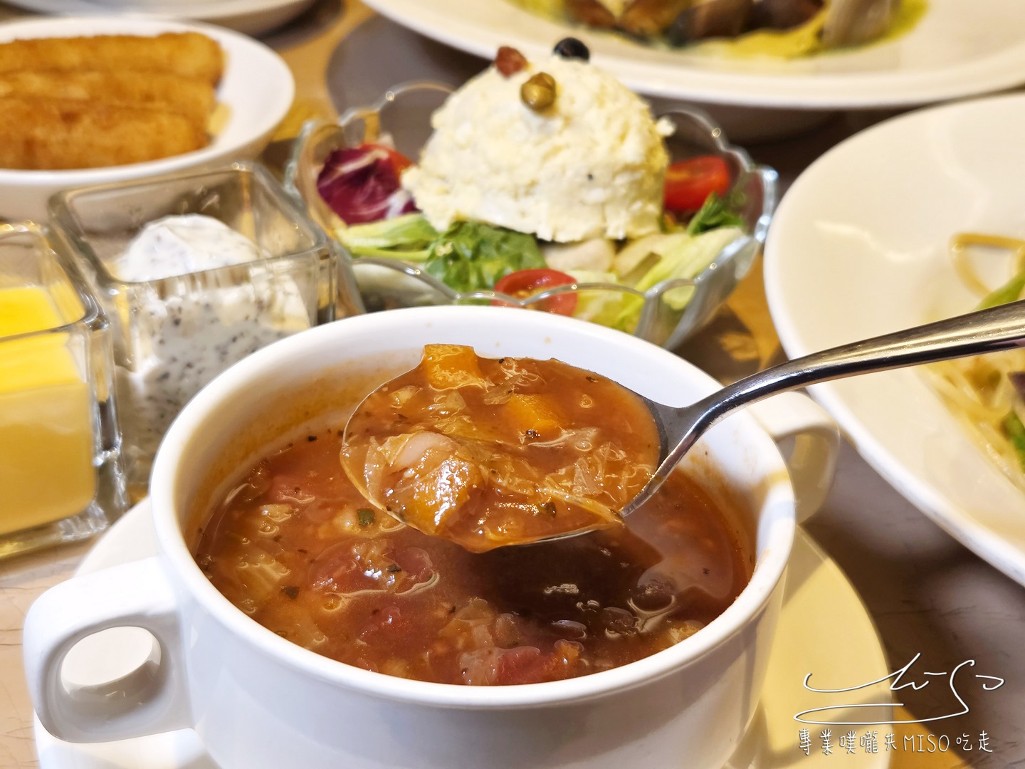 NEVERLAND Bakery Cafe｜鼎泰豐指定用粉！老字號麵粉廠跨界義大利餐廳，麵包甜點也超強！南港義大利麵推薦！