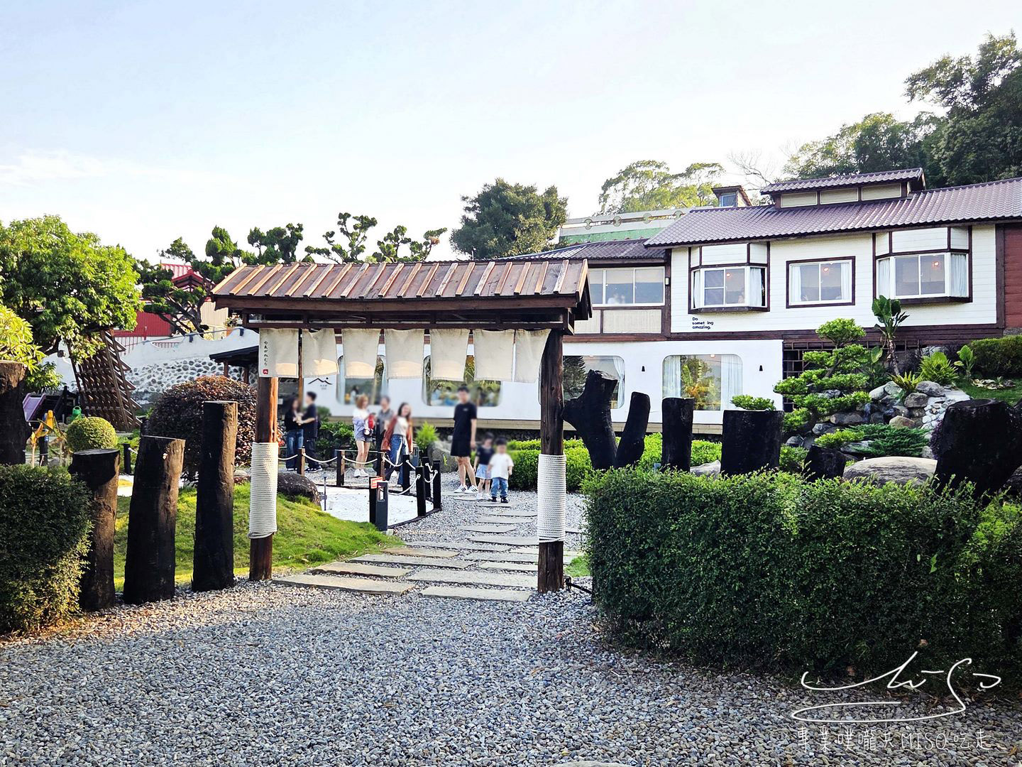 山上村|苗栗景觀餐廳推薦,隱身山林的日式庭園咖啡廳,景色第一排享受美食與下午茶! - 第3張圖 山上村|苗栗景觀餐廳推薦,隱身山林的日式庭園咖啡廳,景色第一排享受美食與下午茶!