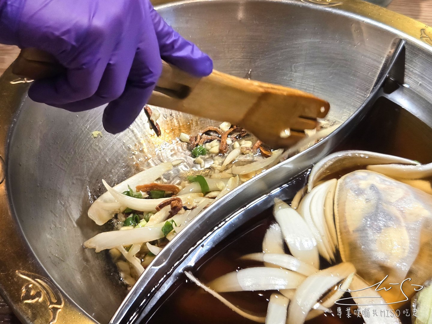 韋爐復刻食鍋巨城店|新竹巨城美食推薦!食材新鮮多樣,營業到凌晨3點,新竹聚餐宵夜首選! - 第22張圖 韋爐復刻食鍋巨城店|新竹巨城美食推薦!食材新鮮多樣,營業到凌晨3點,新竹聚餐宵夜首選!