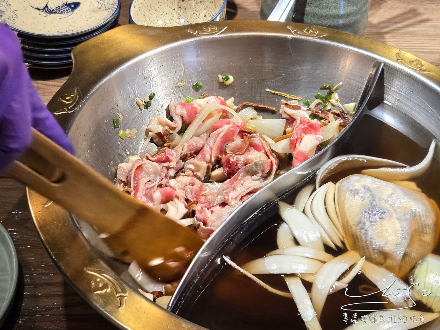 韋爐復刻食鍋巨城店|新竹巨城美食推薦!食材新鮮多樣,營業到凌晨3點,新竹聚餐宵夜首選! - 第23張圖 韋爐復刻食鍋巨城店|新竹巨城美食推薦!食材新鮮多樣,營業到凌晨3點,新竹聚餐宵夜首選!