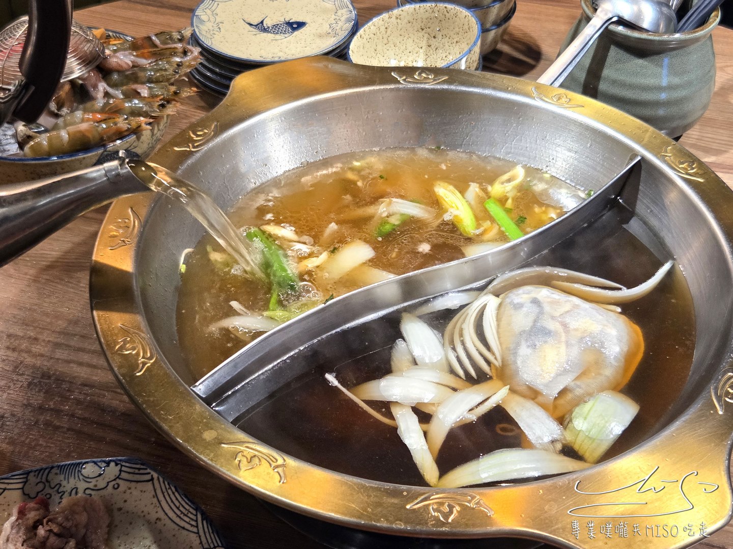 韋爐復刻食鍋巨城店|新竹巨城美食推薦!食材新鮮多樣,營業到凌晨3點,新竹聚餐宵夜首選! - 第20張圖 韋爐復刻食鍋巨城店|新竹巨城美食推薦!食材新鮮多樣,營業到凌晨3點,新竹聚餐宵夜首選!