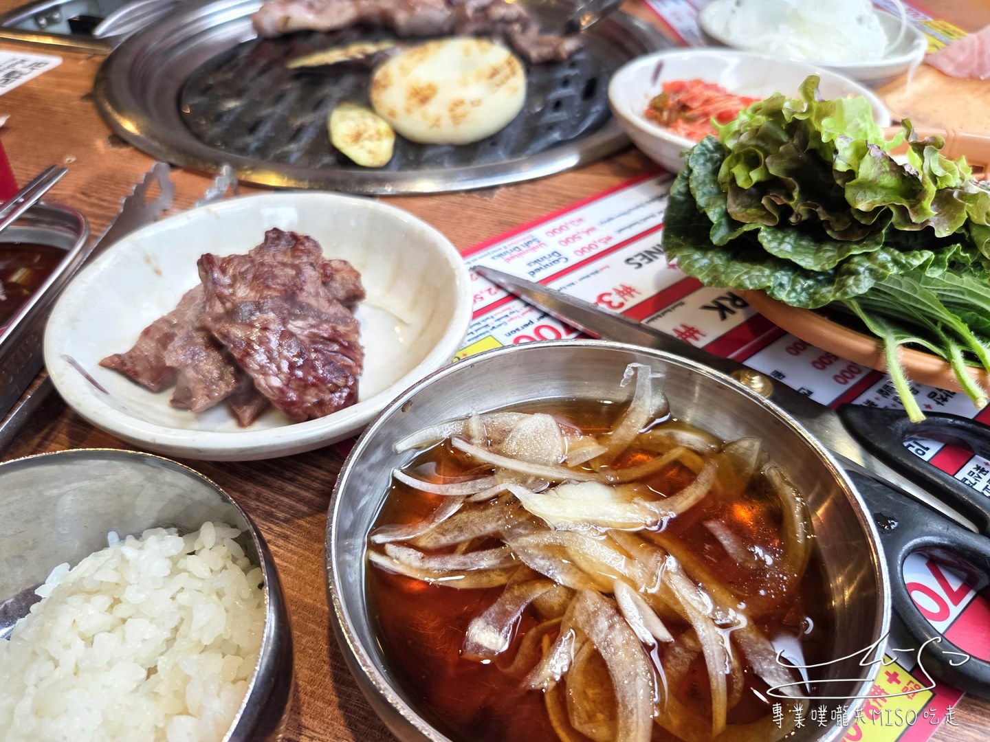 Mongvely|明洞烤肉吃到飽!牛肉無限續,台幣880冷麵、大醬湯、泡麵、飲料任你吃! - 第25張圖 Mongvely|明洞烤肉吃到飽!牛肉無限續,台幣880冷麵、大醬湯、泡麵、飲料任你吃!